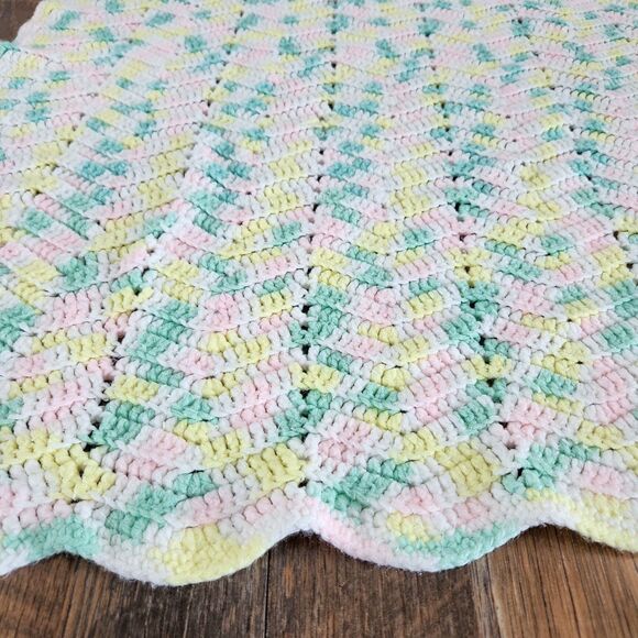 Vtg Pastel Crochet Baby Blanket Handmade 42"x60" Granny Easter Spring Rainbow - Picture 6 of 6